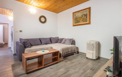 Sezana House | Awesome Home In Dutovlje With Wifi
