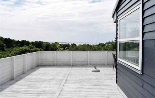 Lyngsbæk Strand House | Awesome Home In Ebeltoft With Sauna