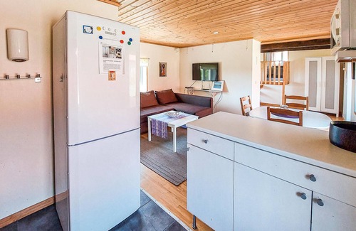 Eldsberga House | Awesome home in Eldsberga with kitchen