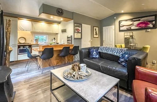 Emst House | Awesome home in Emst with kitchen