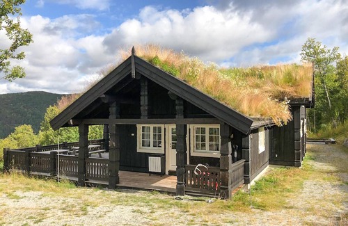 Hol House | Awesome home in Geilo with sauna