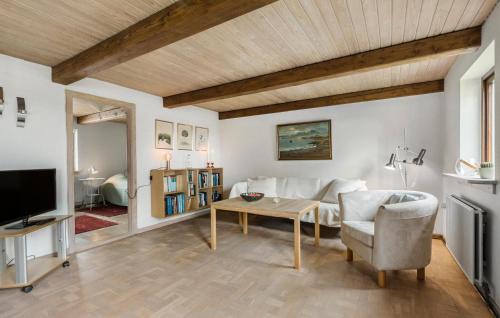 Gilleleje House | Awesome Home In Gilleleje With Kitchen