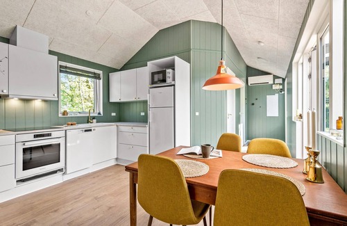 Skygge House | Awesome home in Give with WiFi