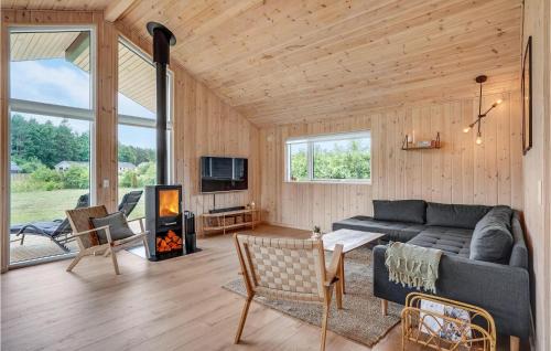 Fjellerup Strand House | Awesome Home In Glesborg With Sauna
