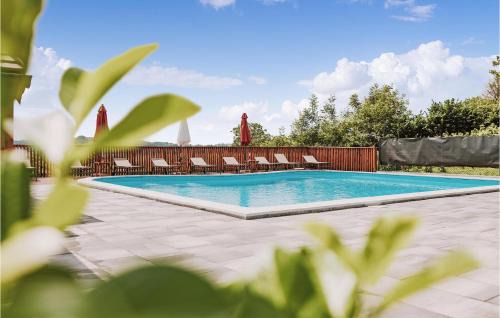 Grabrovnik House | Awesome Home In Grabrovnik With Sauna
