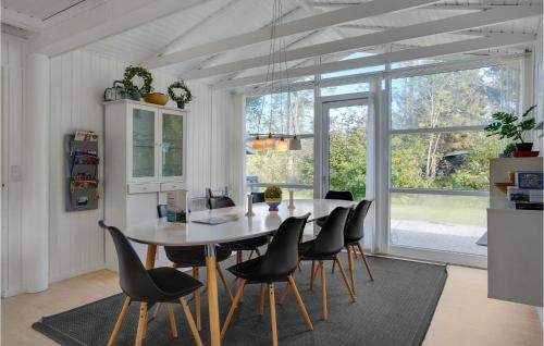 Grenaa House | Awesome Home In Grenaa With Sauna