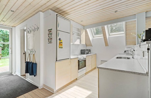 Grenaa House | Awesome home in Grenaa with kitchen