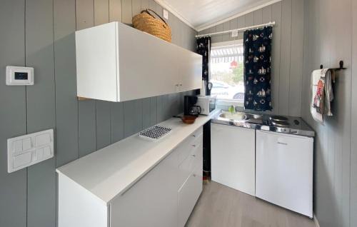 Grundsund House | Awesome Home In Grundsund With Wifi