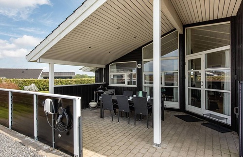 Flovt Strand House | Awesome home in Haderslev with WiFi