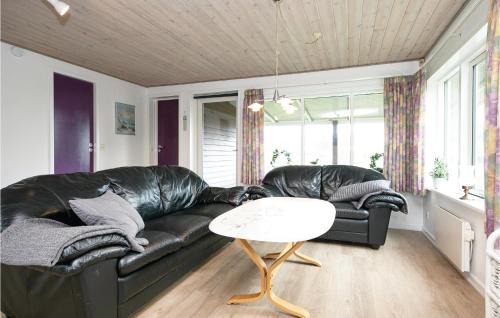 Haslevgarde House | Awesome Home In Hadsund With Sauna