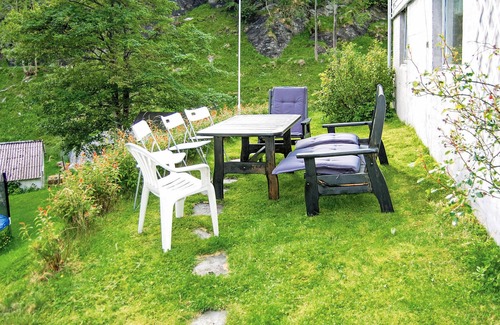 Fusa House | Awesome home in Holmefjord