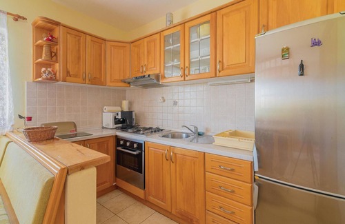 Jezera House | Awesome home in Jezera with WiFi