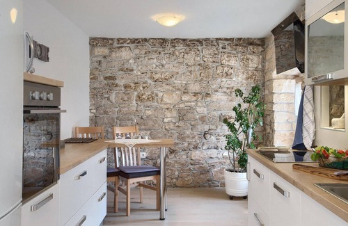 Kurili House | Awesome home in Kanfanar