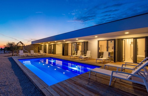 Kosljun House | Awesome home in Kosljun