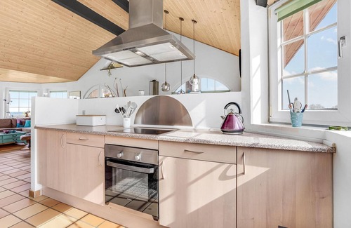 Lemvig House | Awesome home in Lemvig with kitchen