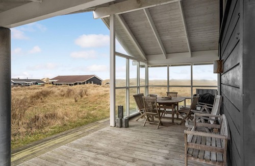 Hvorup Klit House | Awesome home in Løkken with WiFi