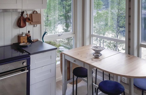 Brekke House | Awesome home in Matre with kitchen
