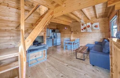 gmina Bedzino House | Awesome Home In Mscice With Wifi