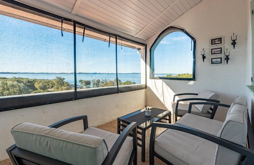 Dobropoljana House | Awesome home in Nevidane with WiFi