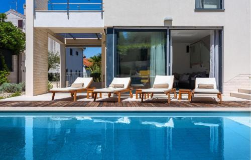 Njivice House | Awesome Home In Njivice