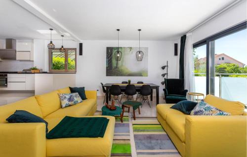 Njivice House | Awesome Home In Njivice