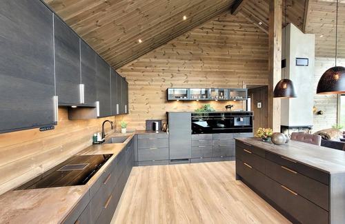 Kvam House | Awesome home in Norheimsund with sauna