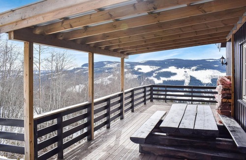 Nordre Land House | Awesome home in Nord-Torpa with kitchen