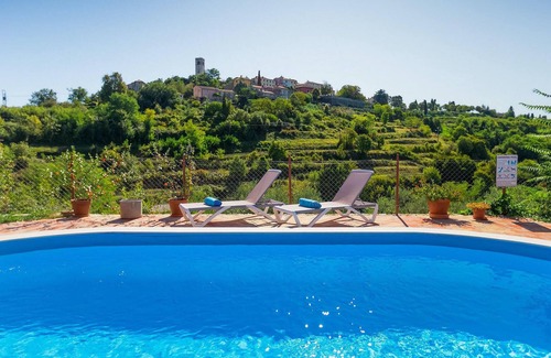 Oprtalj House | Awesome home in Oprtalj