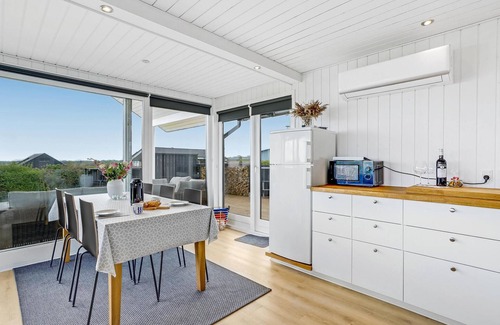 Ronbjerg House | Awesome home in øster assels with sauna