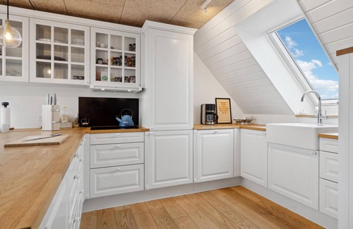 Tørresø House | Awesome home in Otterup with jacuzzi