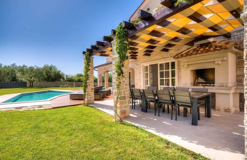 Stifanici House | Awesome home in Porec