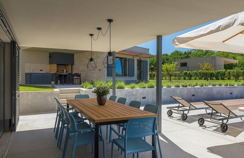 Lasici House | Awesome home in Porec