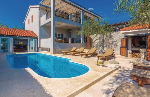 Pridraga House | Awesome home in Pridraga
