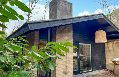 Rheezerveen House | Awesome home in Rheezerveen with sauna