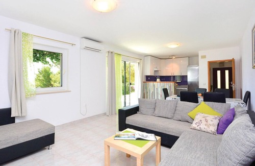 Rudine House | Awesome home in Rudine