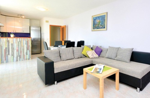 Rudine House | Awesome home in Rudine