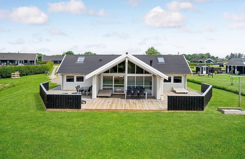 Spodsbjerg House | Awesome home in Rudkøbing with sauna