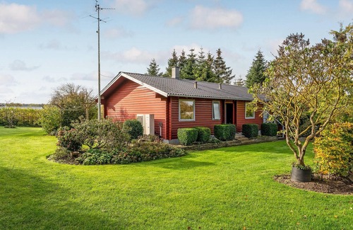 Spodsbjerg House | Awesome home in Rudkøbing with kitchen