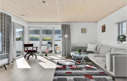 Skarup Fyn House | Awesome Home In Skårup Fyn With 4 Bedrooms