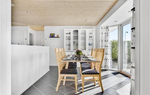 Skarup Fyn House | Awesome Home In Skårup Fyn With 4 Bedrooms