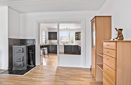 Spøttrup House | Awesome home in Spøttrup with WiFi