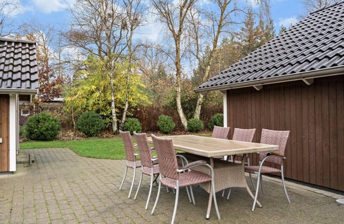 Sønder Nissum House | Awesome home in Ulfborg with kitchen