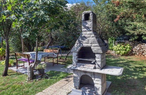 Vinez House | Awesome home in Vinez with WiFi
