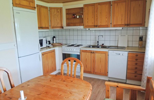 Flattinge House | Awesome home in Vittaryd with kitchen