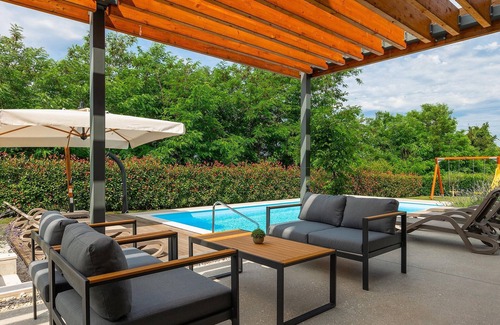 Lasici House | Awesome home in Vizinada