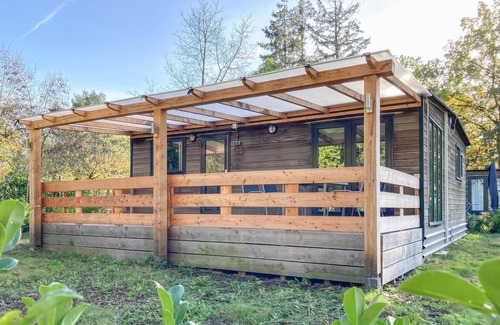 Knikkerdorp House | Awesome home in Well with kitchen