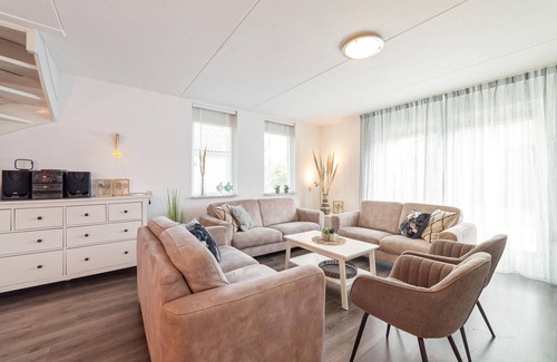 Wemeldinge House | Awesome home in Wemeldinge with sauna