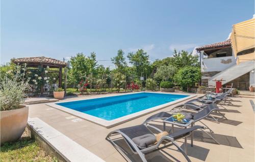 Krsan House | Awesome Home In Zatka