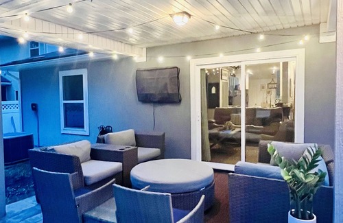 St. Johns House | *AWESOME HOME! PEACEFUL, SAFE, PERFECT LOCATION*