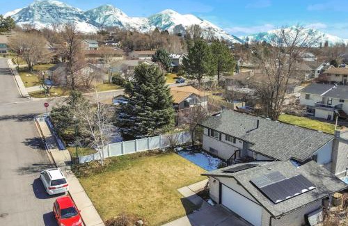 Lakeview House | Awesome house near BYU with lots of amenities
